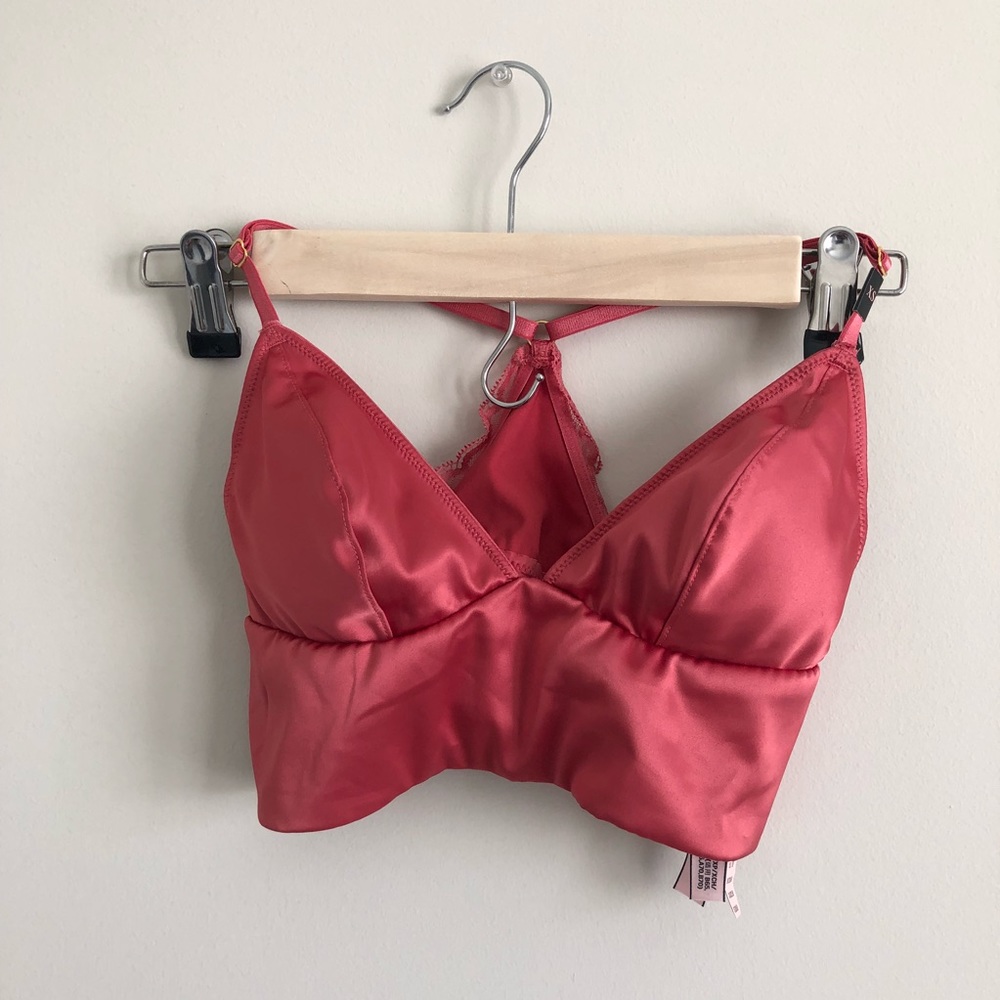 SOLD NWT Victoria’s Secret Bralette